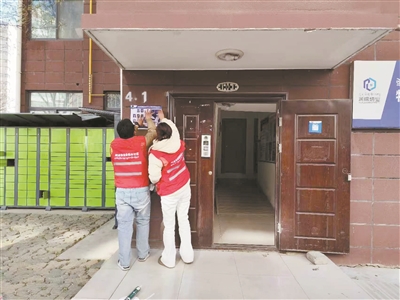 从一家之难到众人之便：曲热林社区的暖心“服务经”__从一家之难到众人之便：曲热林社区的暖心“服务经”